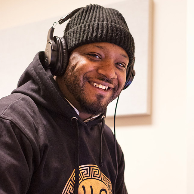 Darnell, a Creative Arts participant